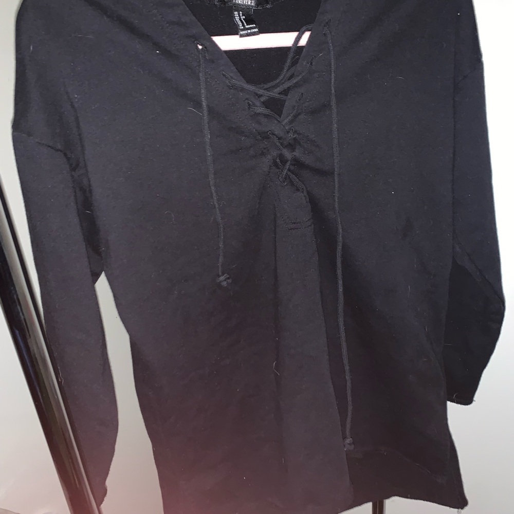 Lace-up pullover - Picture 6 of 7